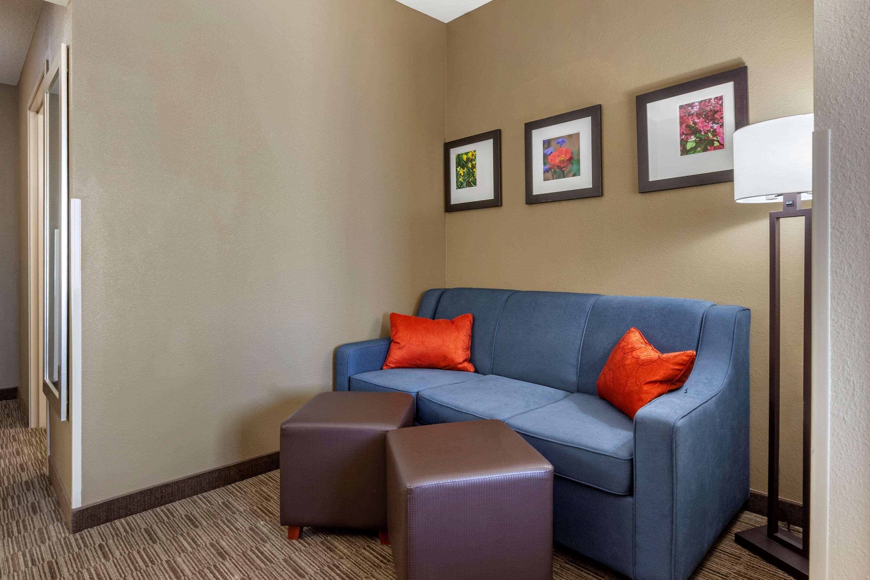 Comfort Suites Oshkosh Esterno foto