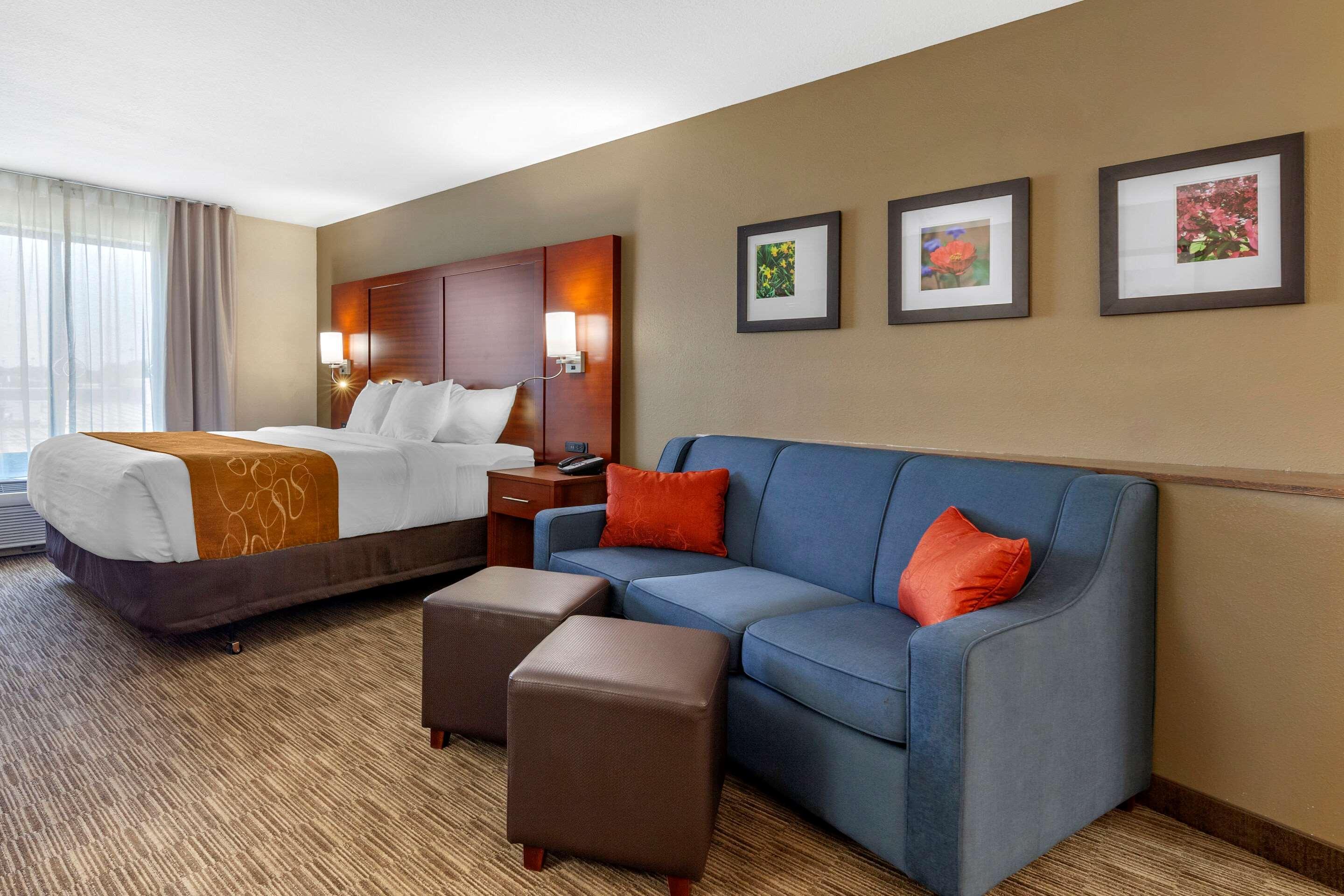 Comfort Suites Oshkosh Esterno foto