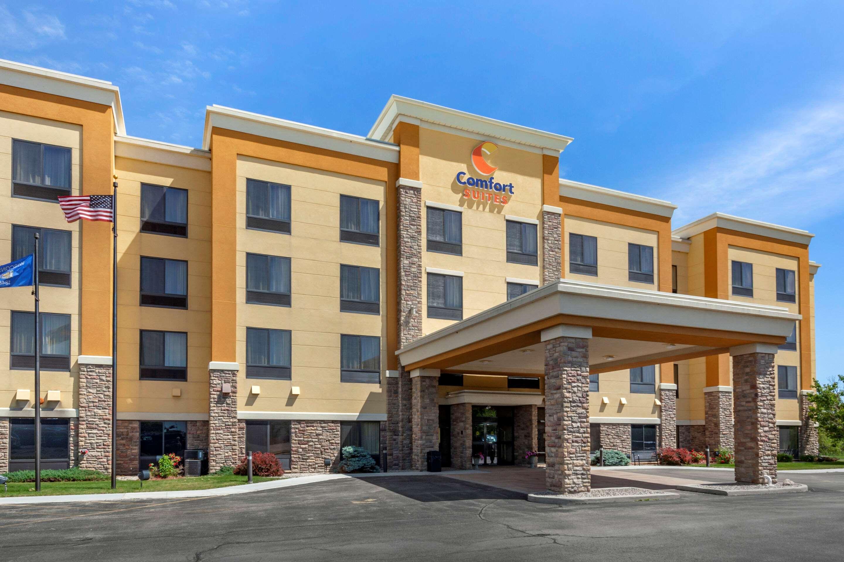 Comfort Suites Oshkosh Esterno foto