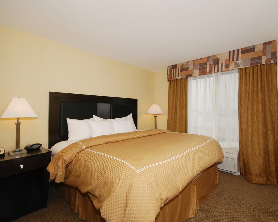 Comfort Suites Oshkosh Esterno foto