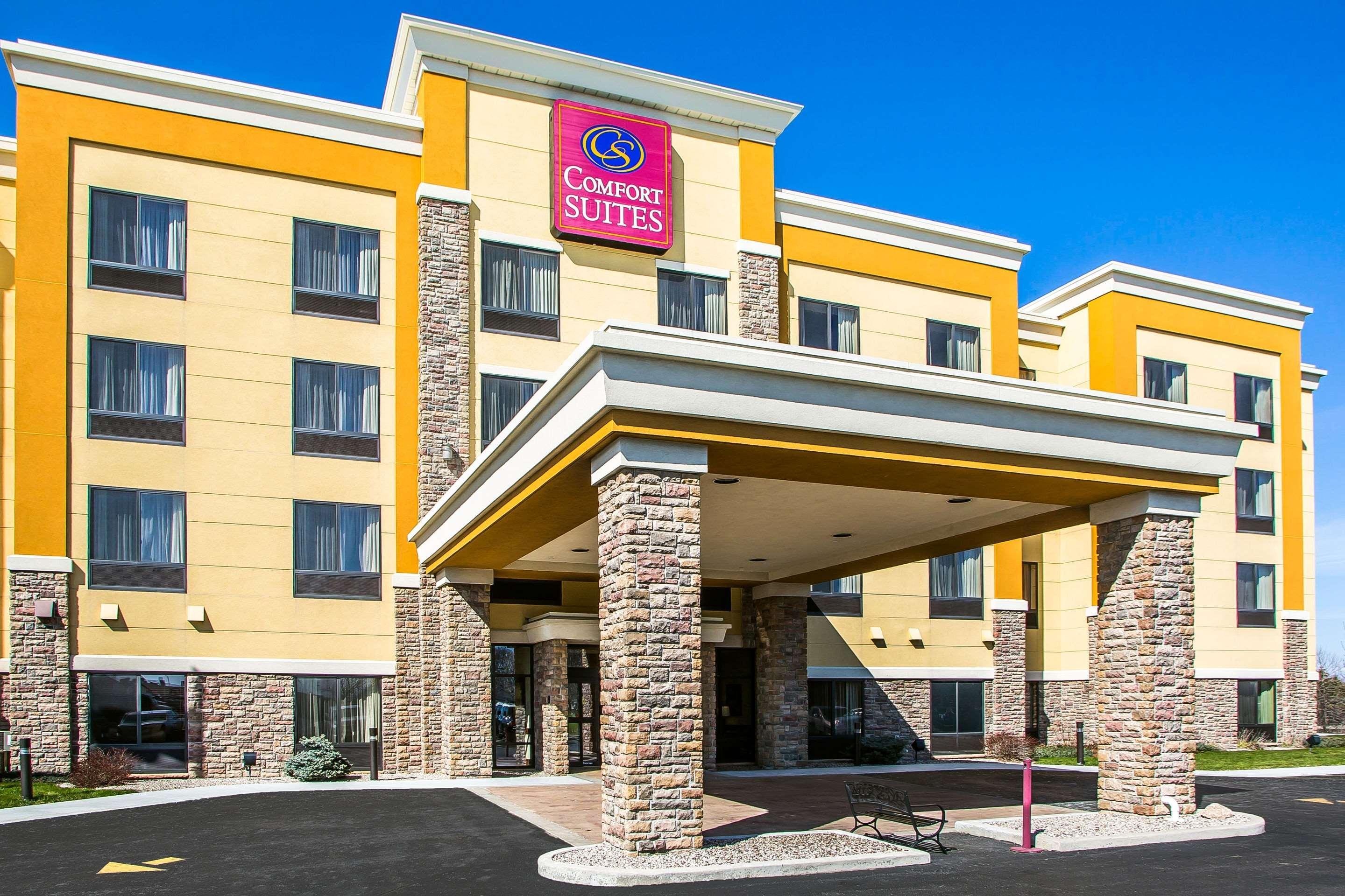 Comfort Suites Oshkosh Esterno foto