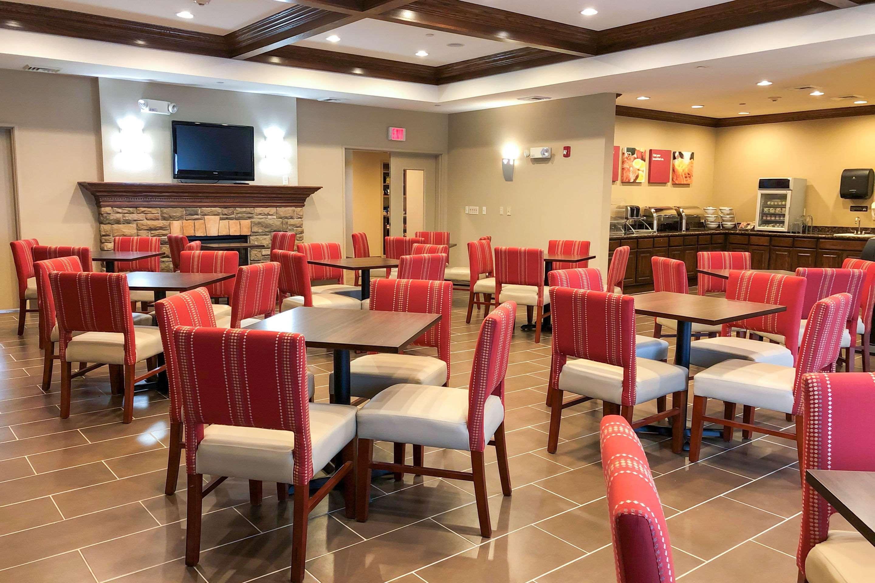 Comfort Suites Oshkosh Esterno foto